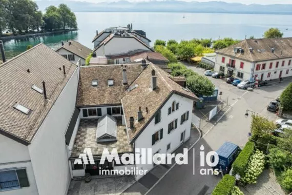 Immeuble de rendement mixte – Bord du lac